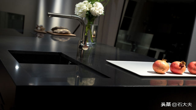 黑色石材會出現劃痕嗎?黑色石材出現劃痕怎么處理?